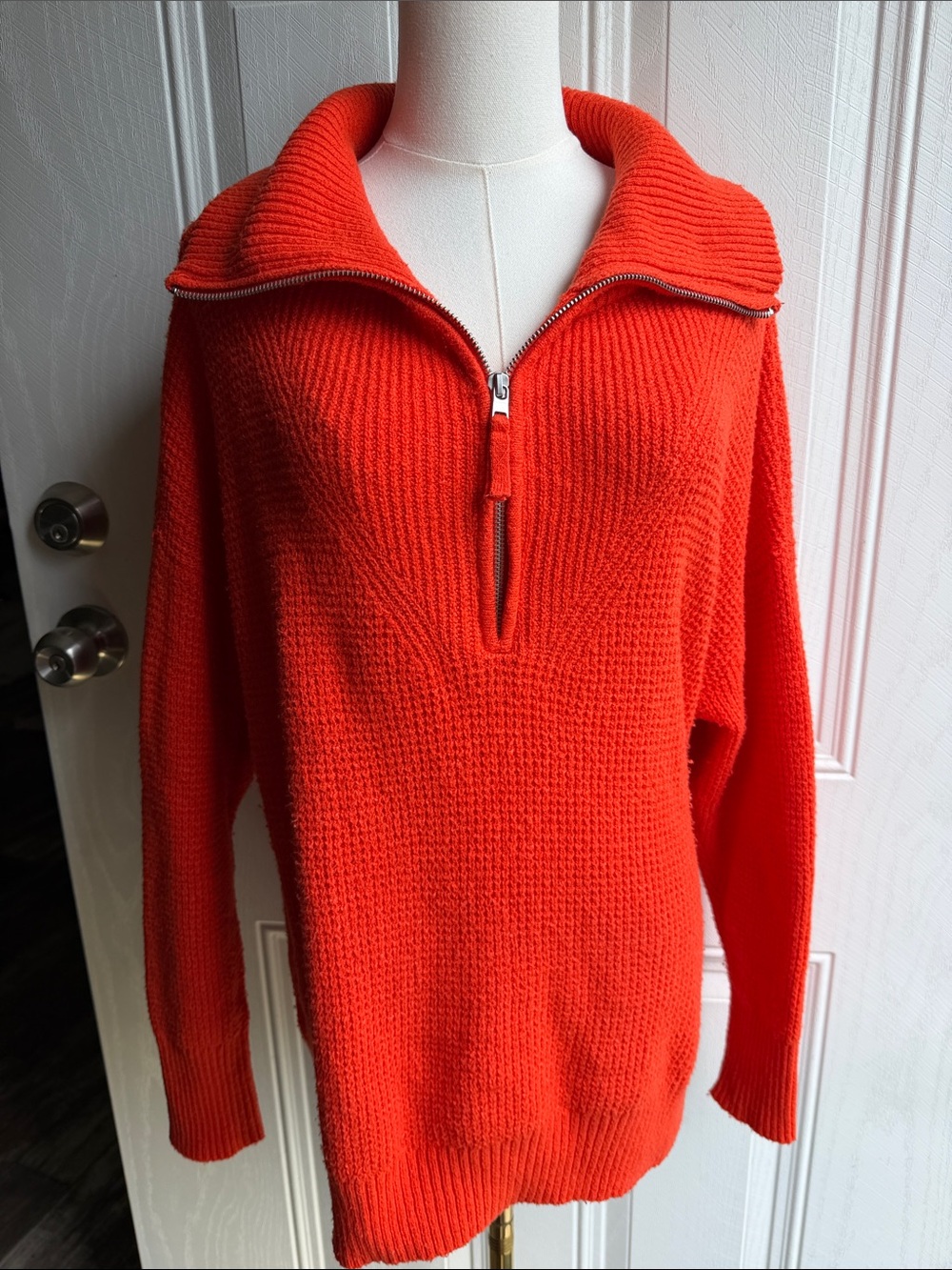 Y2K Aerie Women’s Bright Orange Casual Oversized Turtleneck Sweater Size Small